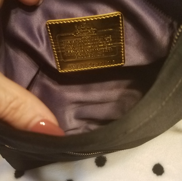 Handbag - Picture 6 of 9